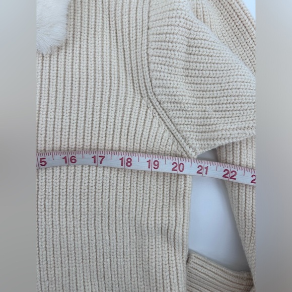 NWT $268 Rails esme Cardigan sweater in Ivory size M Removable Faux Fur Collar - Picture 16 of 16